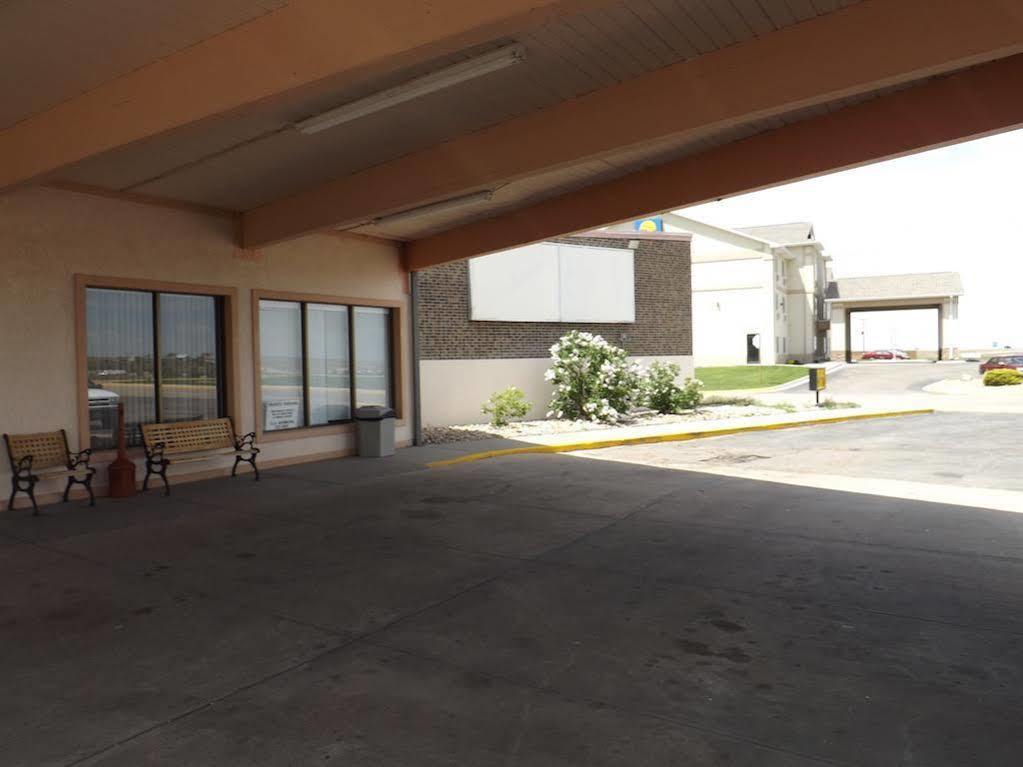 Hotel Super 8 By Wyndham Sterling Co Extérieur photo