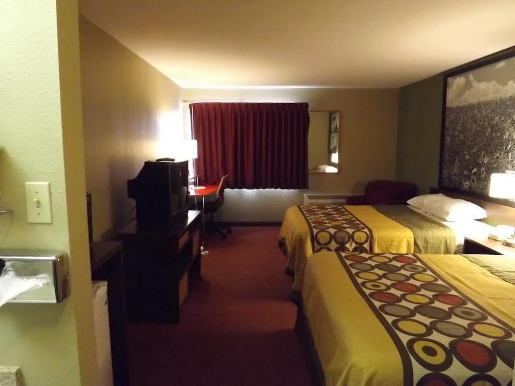 Hotel Super 8 By Wyndham Sterling Co Extérieur photo